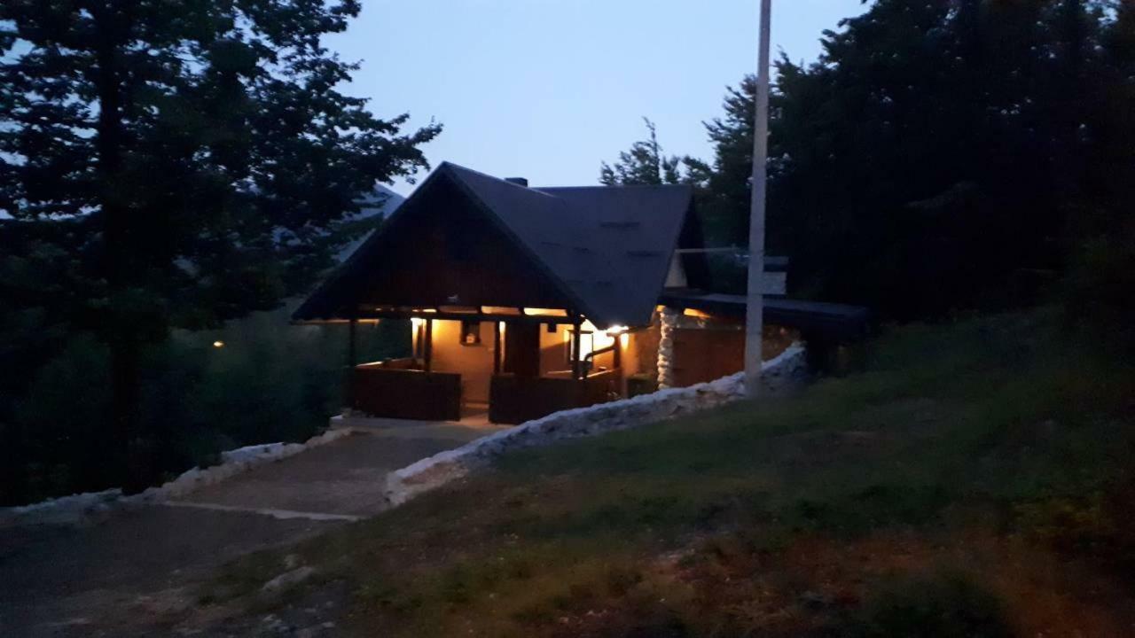 Kuca Za Odmor "Neralic" Vila Josipdol Exterior foto